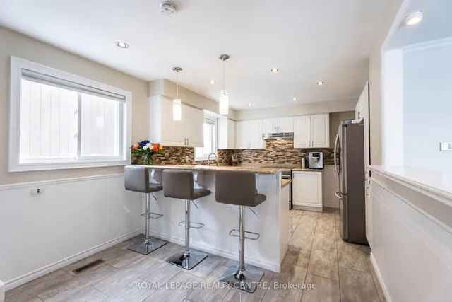 Additional image 6 of 110 Simmons Blvd