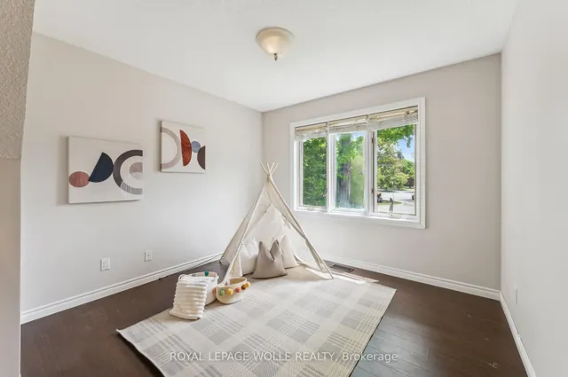 Additional image 8 of 35 Dayman Crt