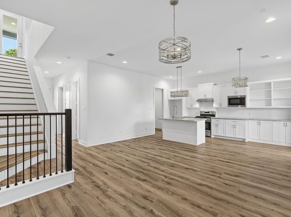 5615 Savyon Dr, Houston, TX 77091