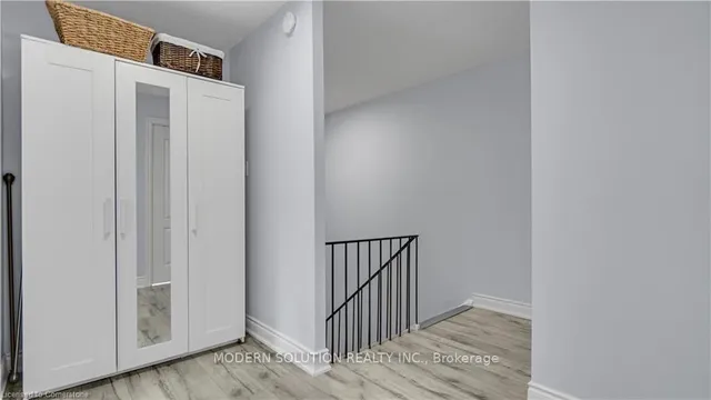 Additional image 23 of 1016 Falgarwood Dr Unit 42