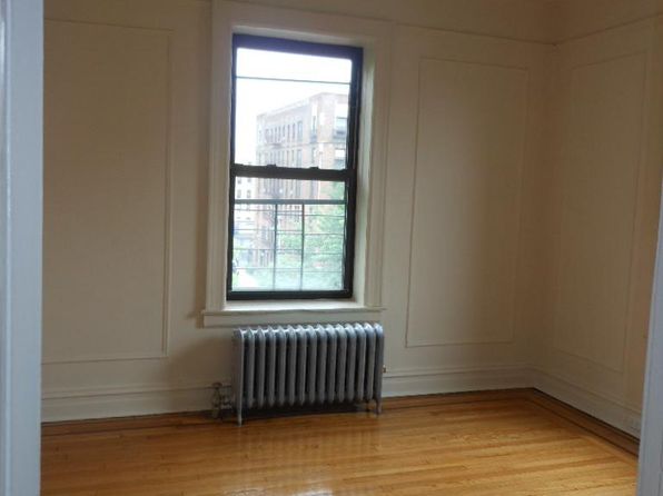 2871 Sedgwick Ave, Bronx, NY 10468
