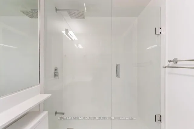 Additional image 30 of 18 Kenaston Gdns Unit 1701