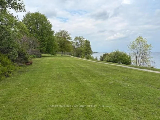 Additional image 38 of 455 Canterbury Cres