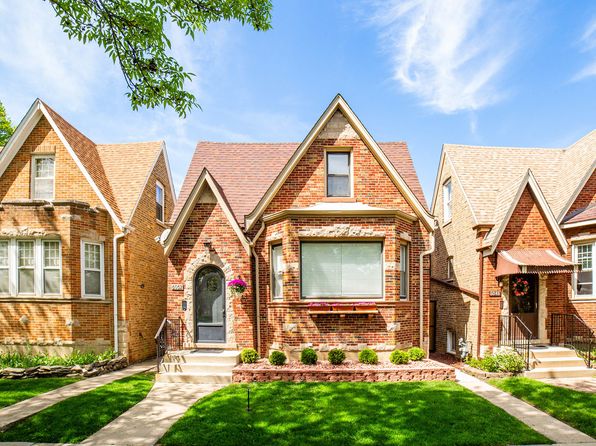 6052 W Eddy St, Chicago, IL 60634