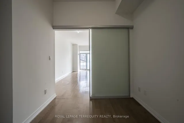 Additional image 11 of 460 Adelaide St Unit 1032