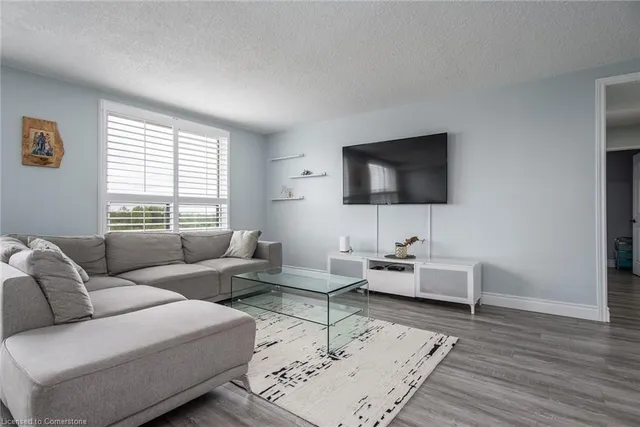 Additional image 14 of 18 Holborn Crt Unit 611