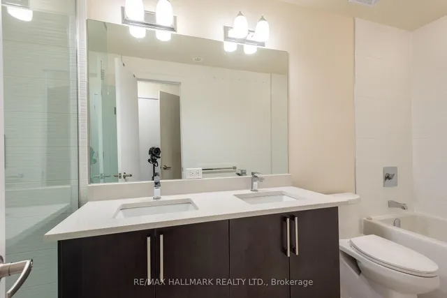 Additional image 18 of 1068 Lansdowne Ave