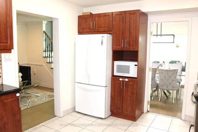 Additional image 11 of 36 Kentucky Dr