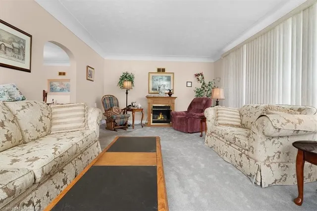 Additional image 8 of 693 Upper James St