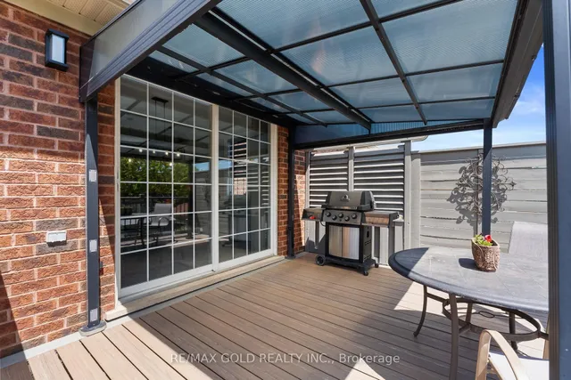 Additional image 44 of 36 Slipneedle St