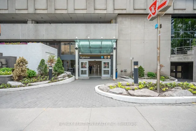 Additional image 37 of 2181 Yonge St Unit 1908