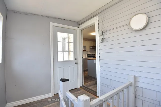 Additional image 15 of 295 Paling Ave