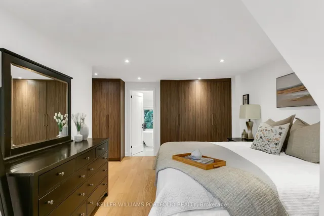 Additional image 30 of 231 Grace St