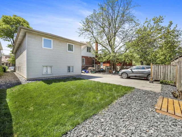 Additional image 39 of 107 Alpine Ave