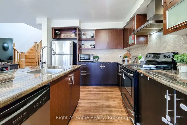 Additional image 13 of 11 Sherway St