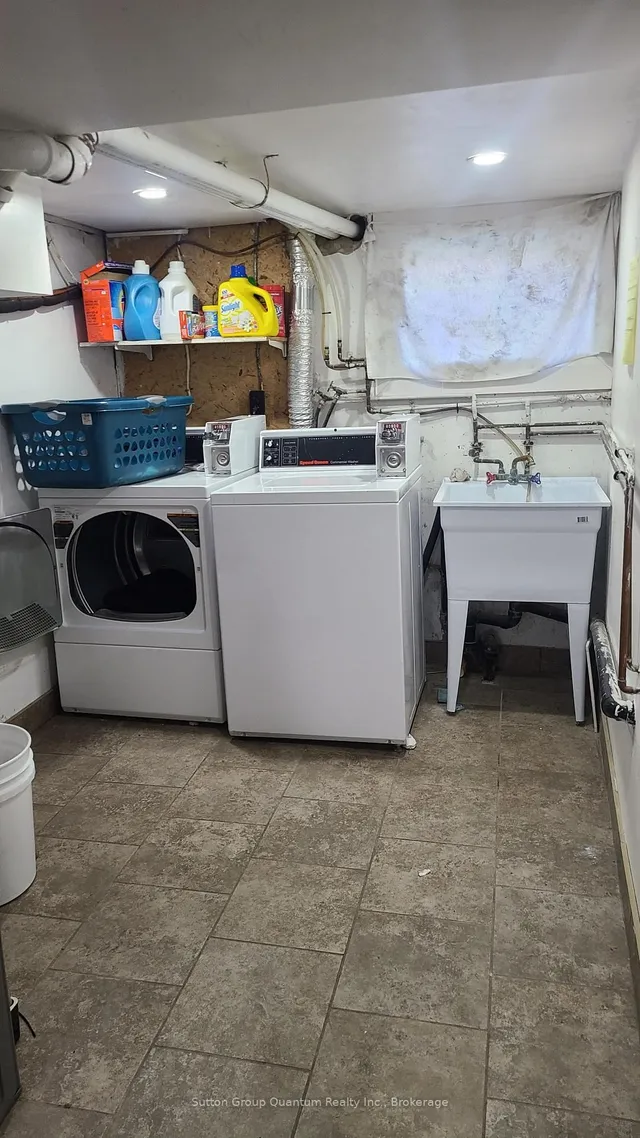 Additional image 8 of 992 Montclair Ave