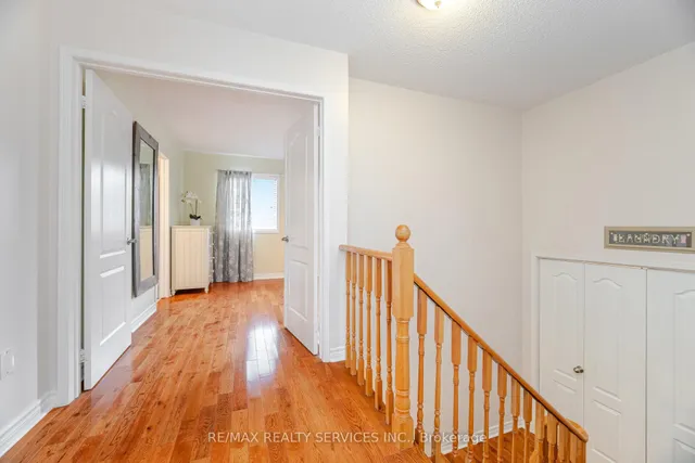 Additional image 22 of 51 LORMEL Gate