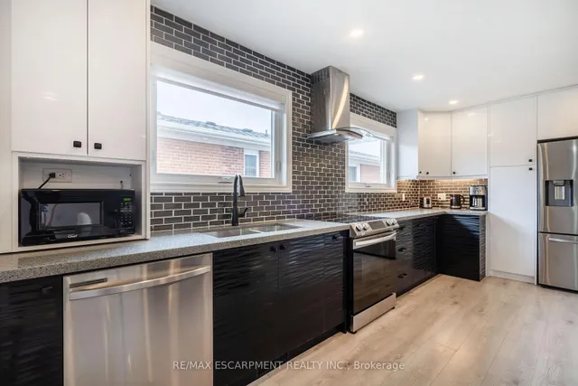 Additional image 6 of 1496 Tyneburn Cres