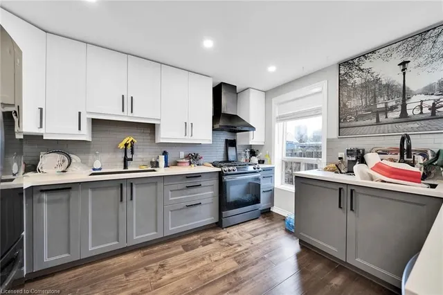 Additional image 15 of 199 Bay St