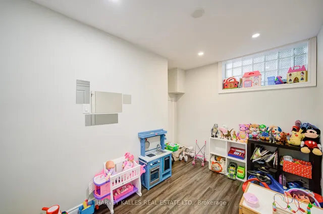 Additional image 46 of 29 Lois Ave