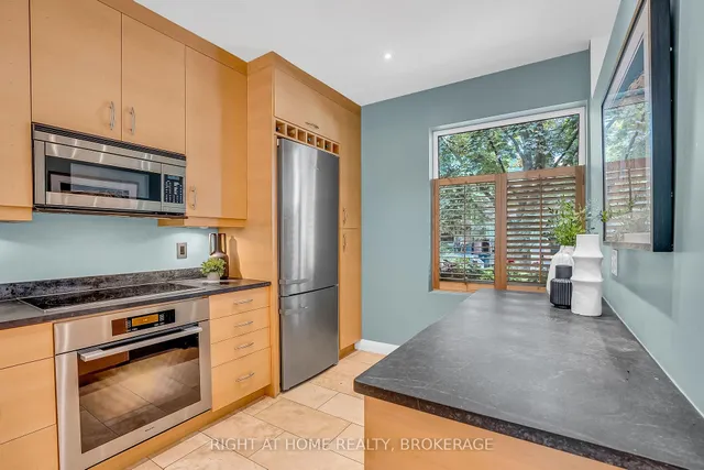 Additional image 10 of 161 Langley Ave