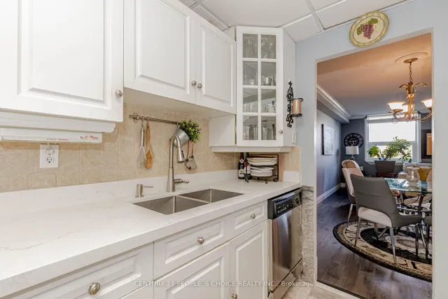 Additional image 11 of 4 Lisa St Unit 404