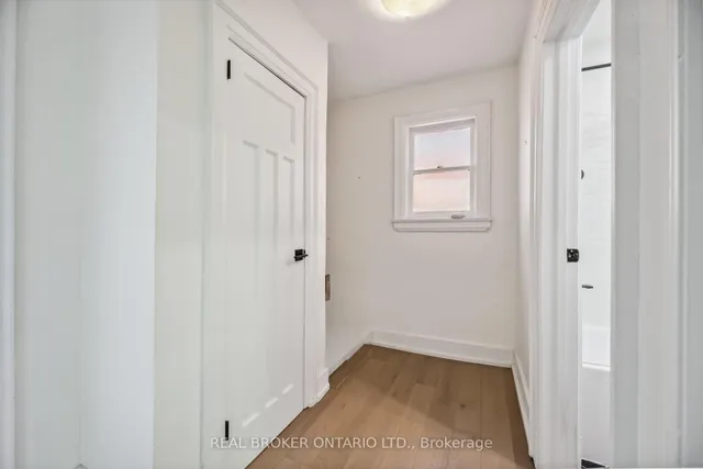 Additional image 15 of 658 Davenport Rd