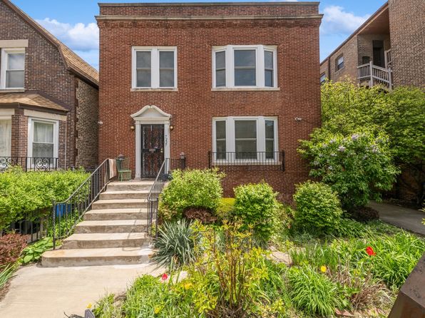 7225 S Yates Blvd, Chicago, IL 60649