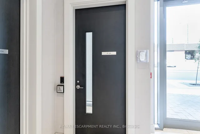 Additional image 17 of 212 King William St Unit 818