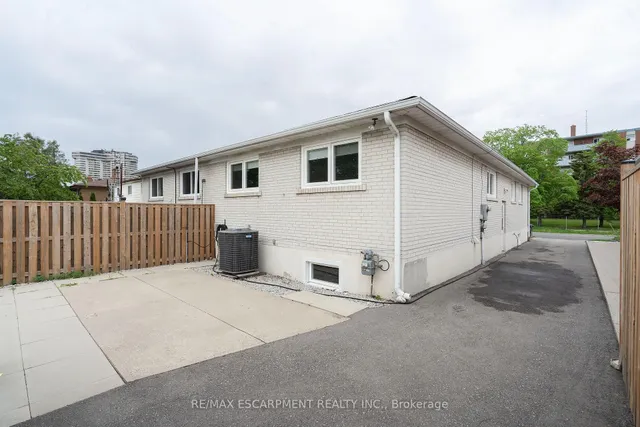 Additional image 24 of 1496 Tyneburn Cres