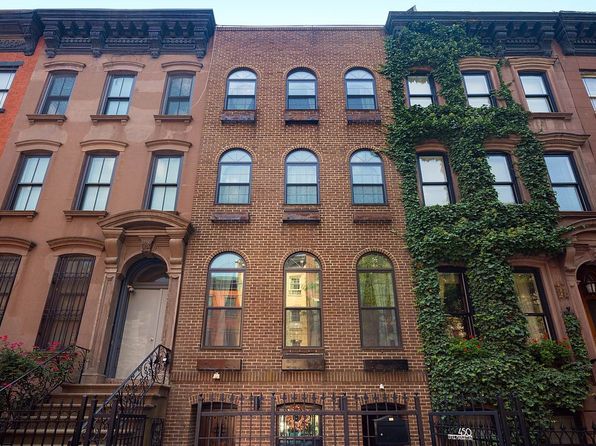 450 W 44th St, New York, NY 10036