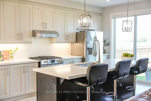 Additional image 12 of 763 Aspen Terr