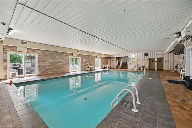 Additional image 24 of 2066 Brant St Unit 3