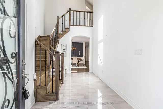 Additional image 3 of 17 Prairie Creek Cres