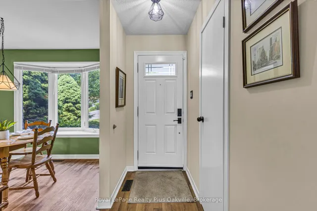 Additional image 4 of 64 Lamont Pl