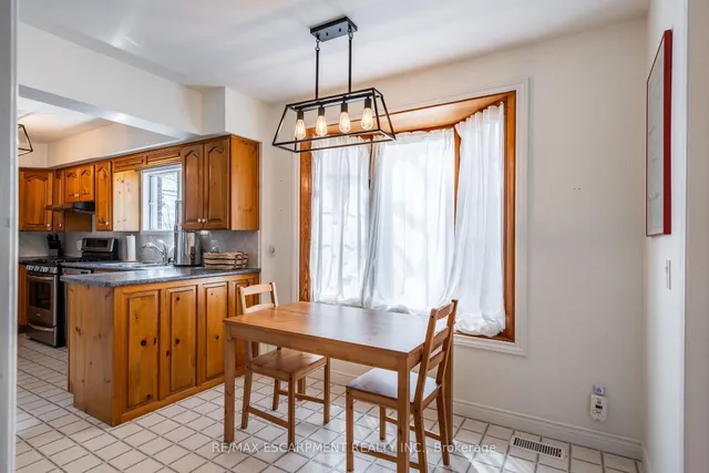 Additional image 23 of 2806 Upper James St