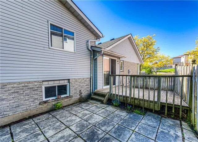 Additional image 29 of 10 Catalina Crt