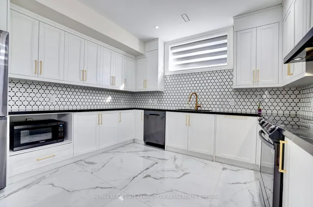 Additional image 42 of 7548 Sixth Line