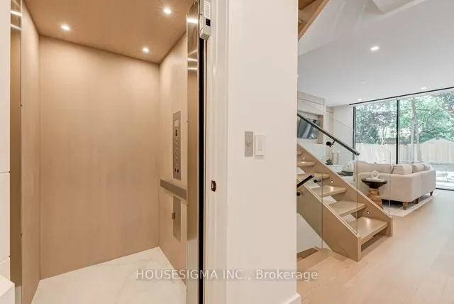 Additional image 15 of 188 Duplex Ave