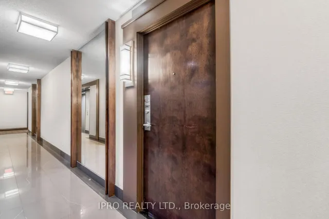 Additional image 9 of 16 Yonge St Unit 2007