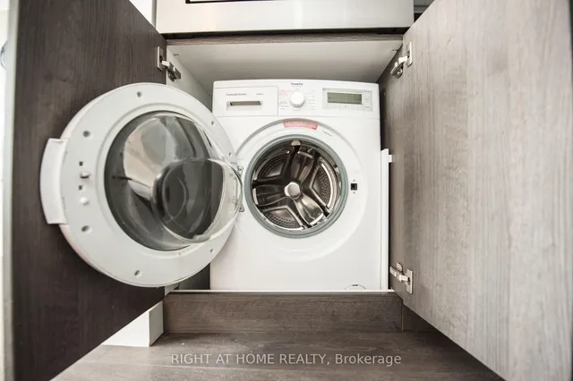 Additional image 20 of 215 Queen St Unit 1409