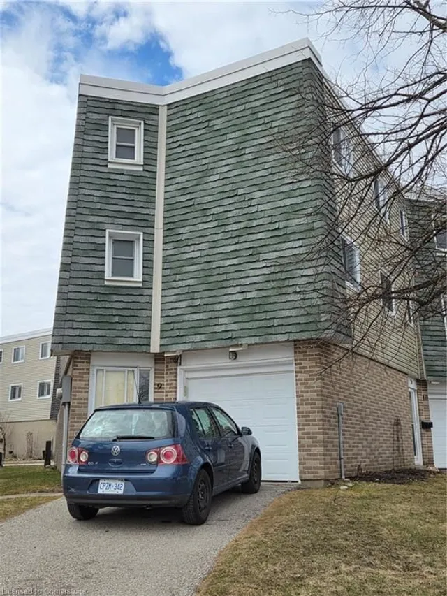 Property image for 60 Elmsdale Dr Unit 9