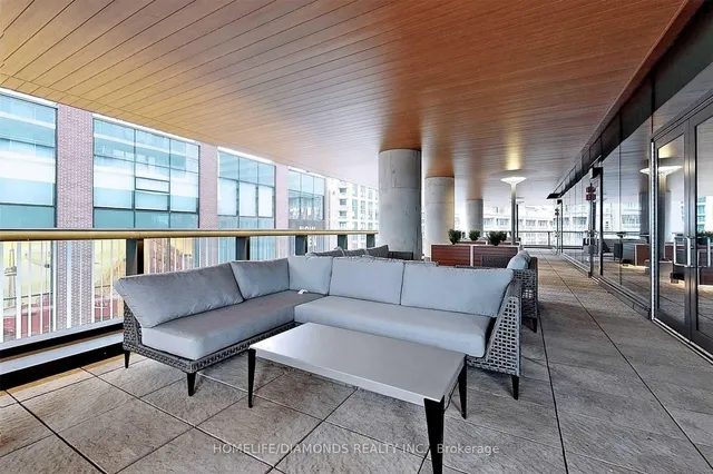 Additional image 5 of 19 BATHURST St Unit 816