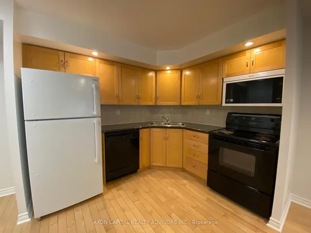 Additional image 3 of 250 Wellington St Unit 526