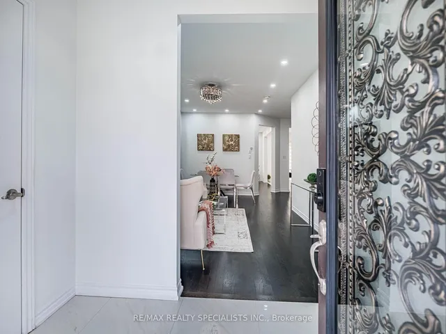 Additional image 3 of 479 Brisdale Dr