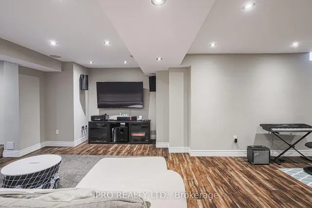 Additional image 39 of 14 Martineau Rd