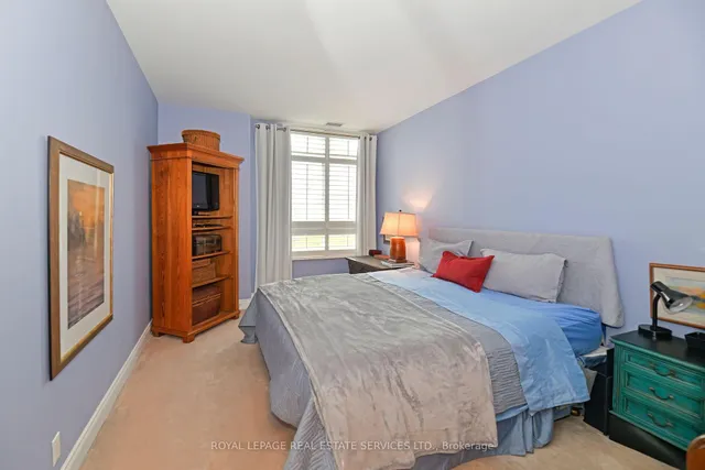 Additional image 23 of 1 Deer Park Cres Unit 905