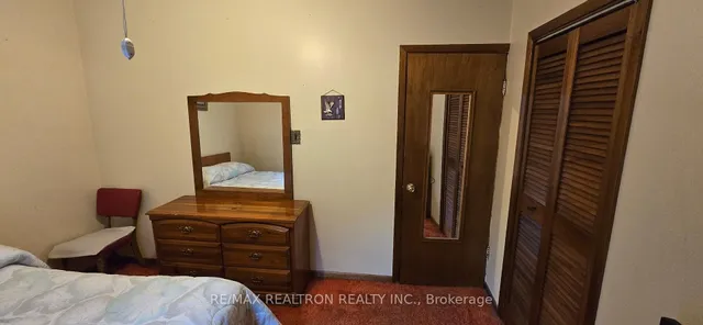 Additional image 22 of 582 Runnymede Rd