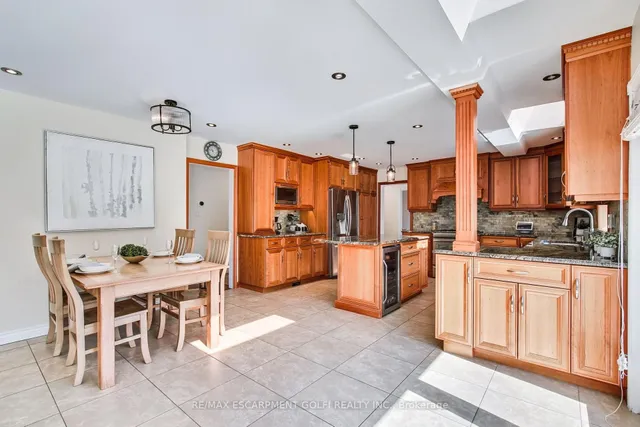 Additional image 9 of 24 JOHN MARTIN Cres