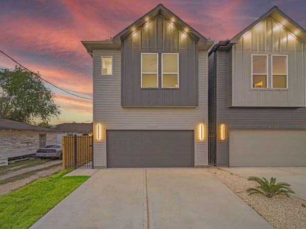 4525 Davenport St, Houston, TX 77051